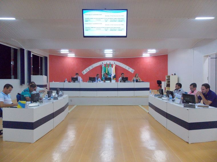 Vereadores aprovam importantes Projetos de Lei.